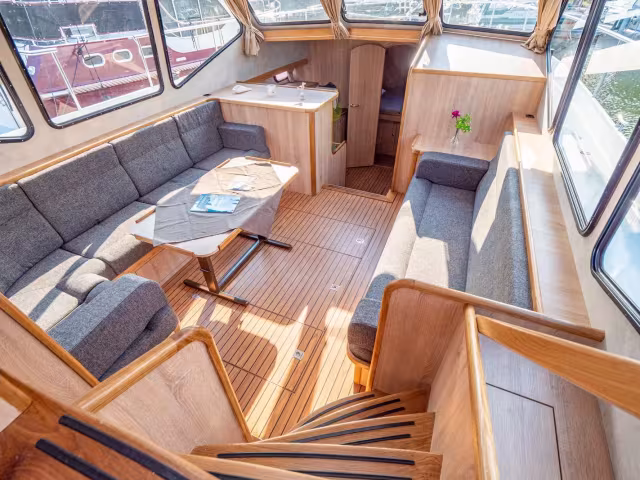 Vacance 1300 – Melanie