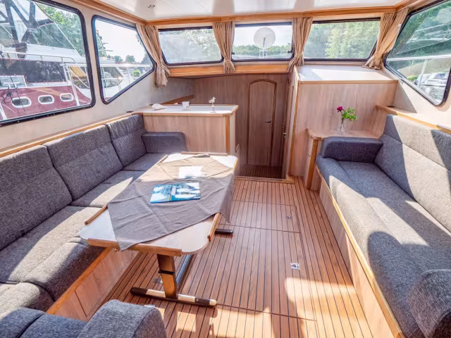 Vacance 1300 – Melanie