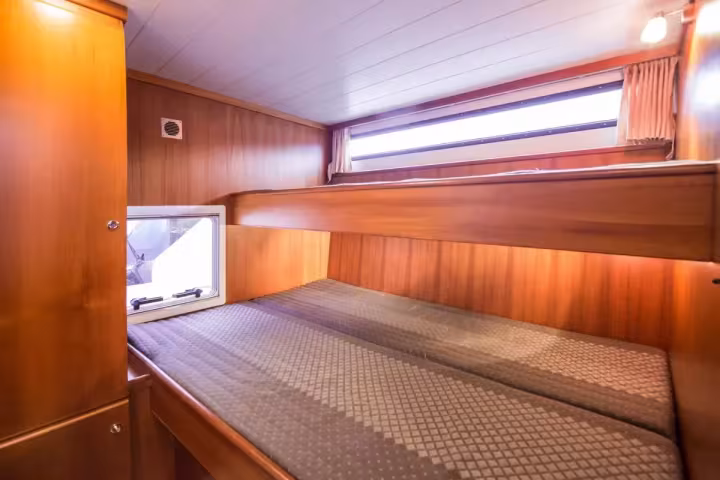 Vacance 1400 – New Lady