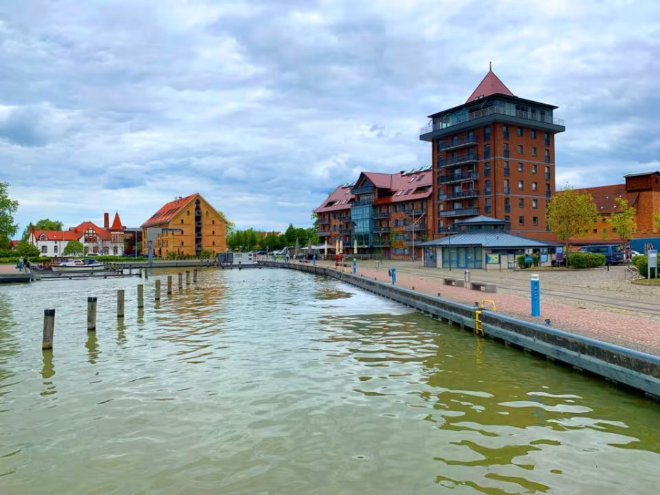 Die Müritz zu Land und auf dem Wasser erkunden