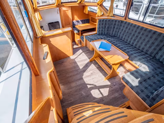 Gruno 38 E Royal – Vanessa