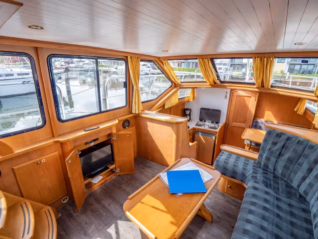 Gruno 38 E Royal – Vanessa