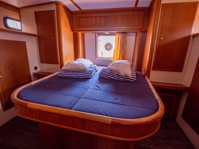 Gruno 38 E Royal – Vanessa