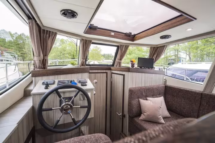 Jetten 30 Sedan RS – Lela