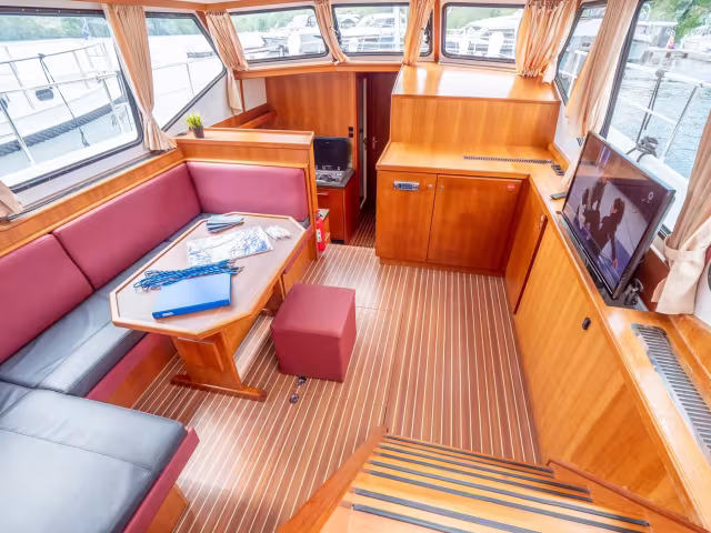 Vacance 1400 – New Lady