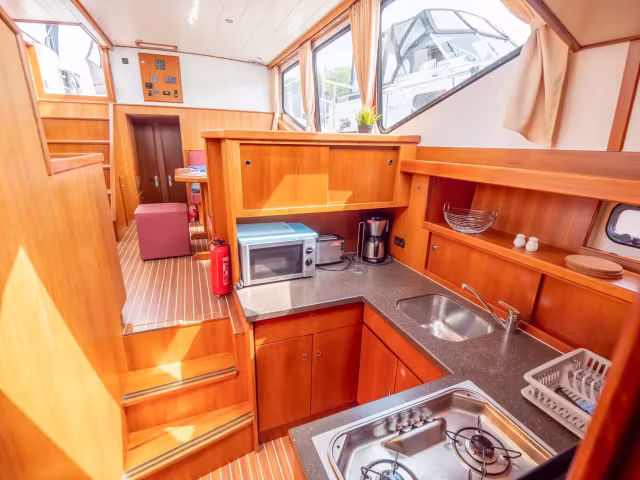 Vacance 1400 – New Lady