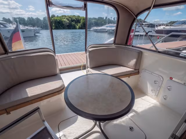 Jetten 30 Sedan RS – Lina