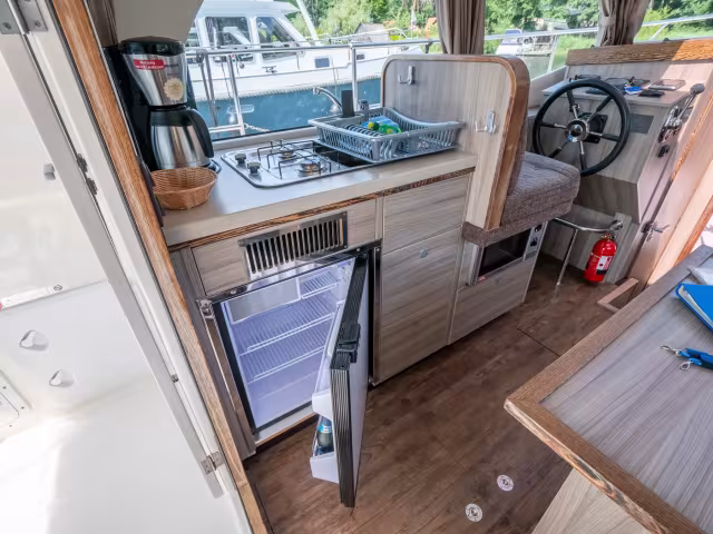 Jetten 30 Sedan RS – Lina