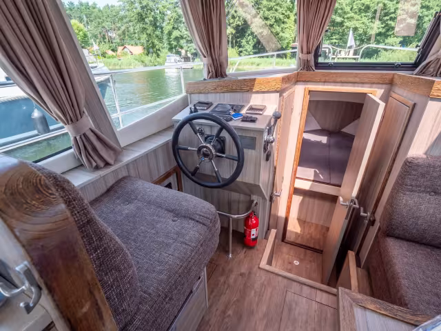 Jetten 30 Sedan RS – Lina