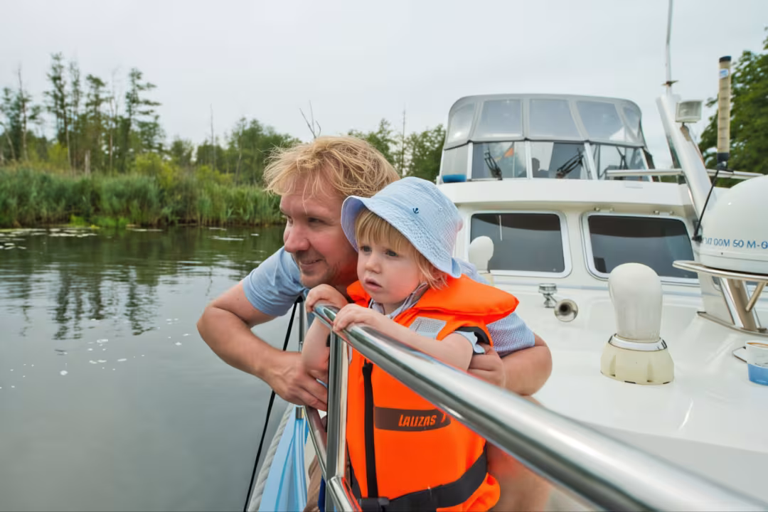 Familienurlaub auf dem Boot
